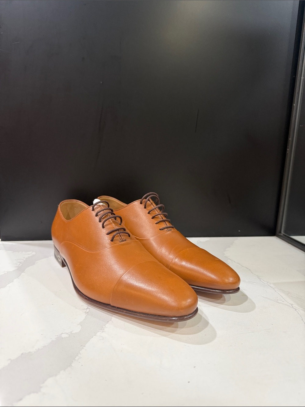 Gucci Men's Leather Oxfords in Cognac Brown